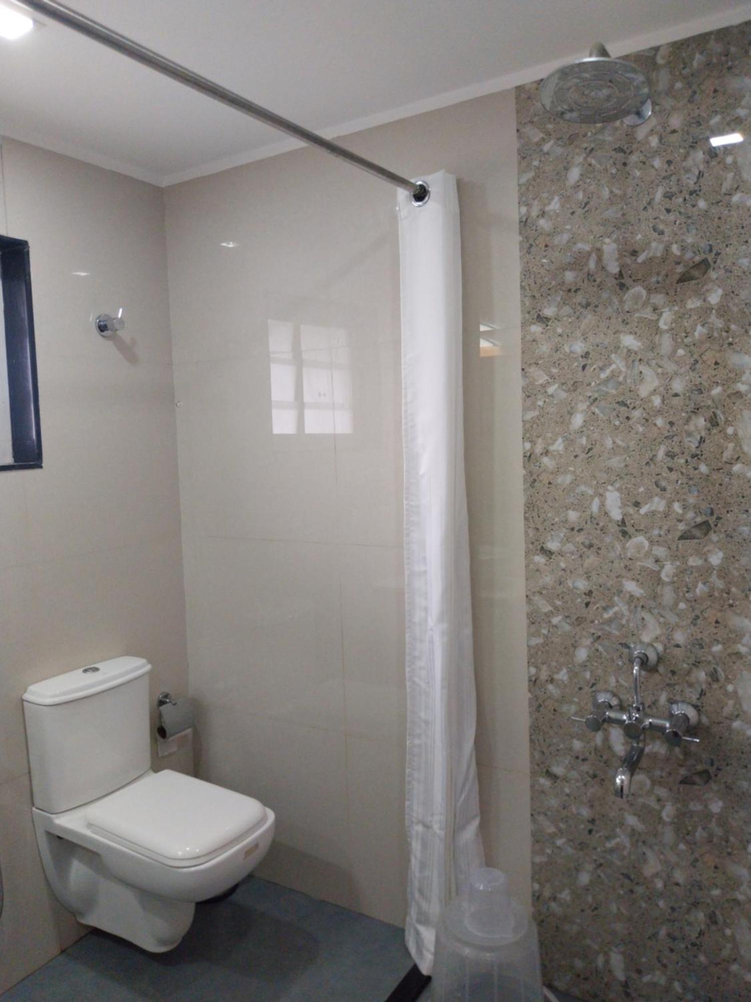Hotel Savera Park Thrissur Zewnętrze zdjęcie