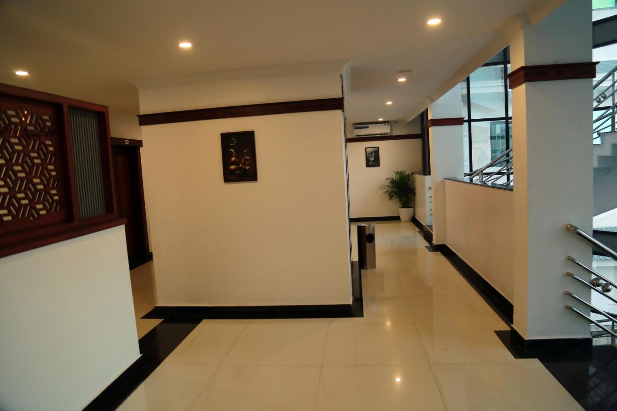 Hotel Savera Park Thrissur Zewnętrze zdjęcie