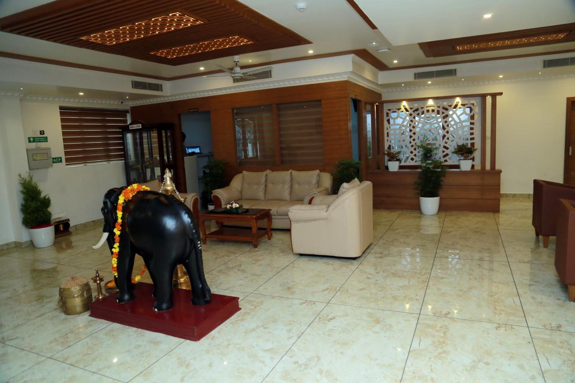 Hotel Savera Park Thrissur Zewnętrze zdjęcie