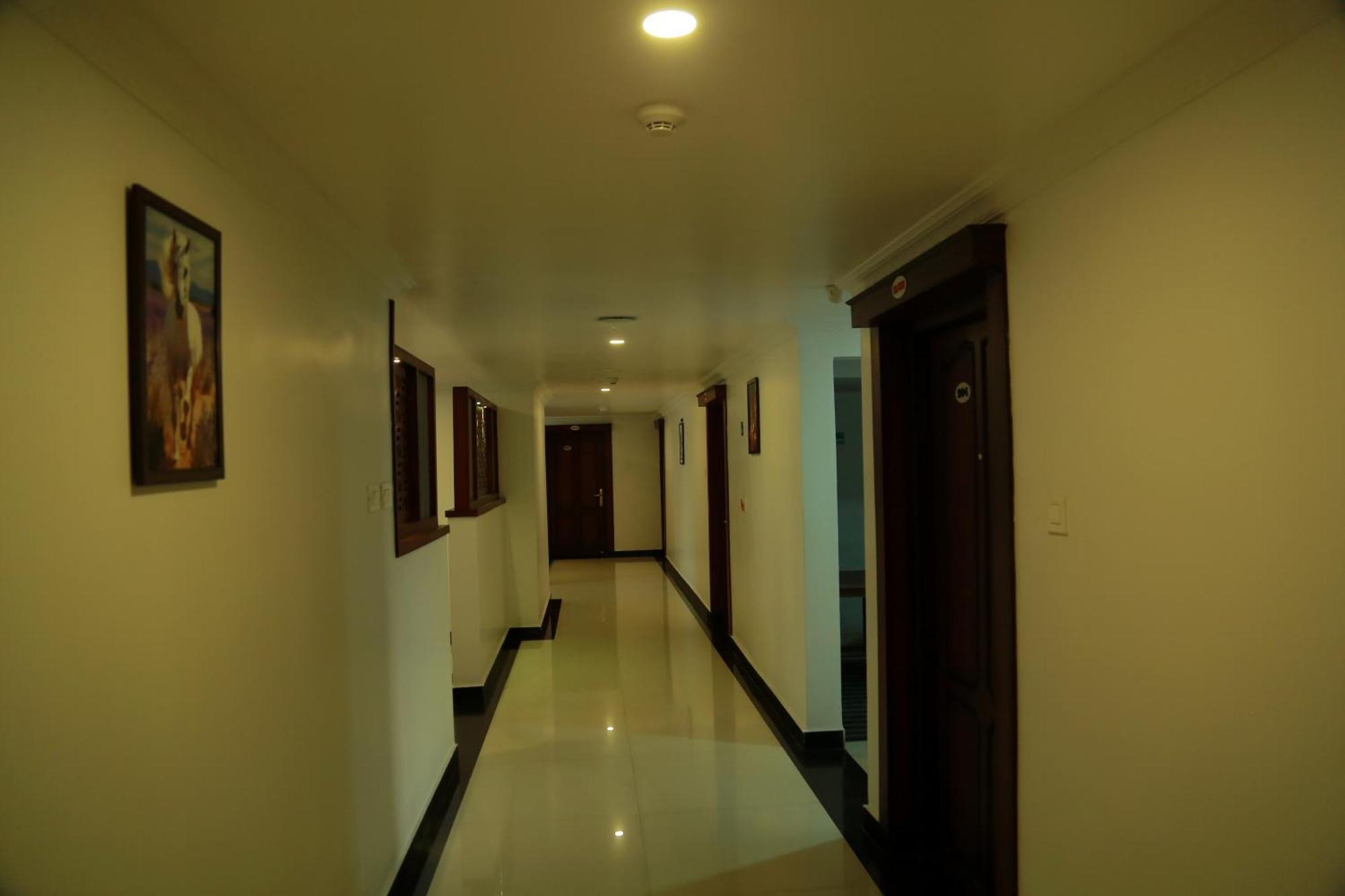 Hotel Savera Park Thrissur Zewnętrze zdjęcie