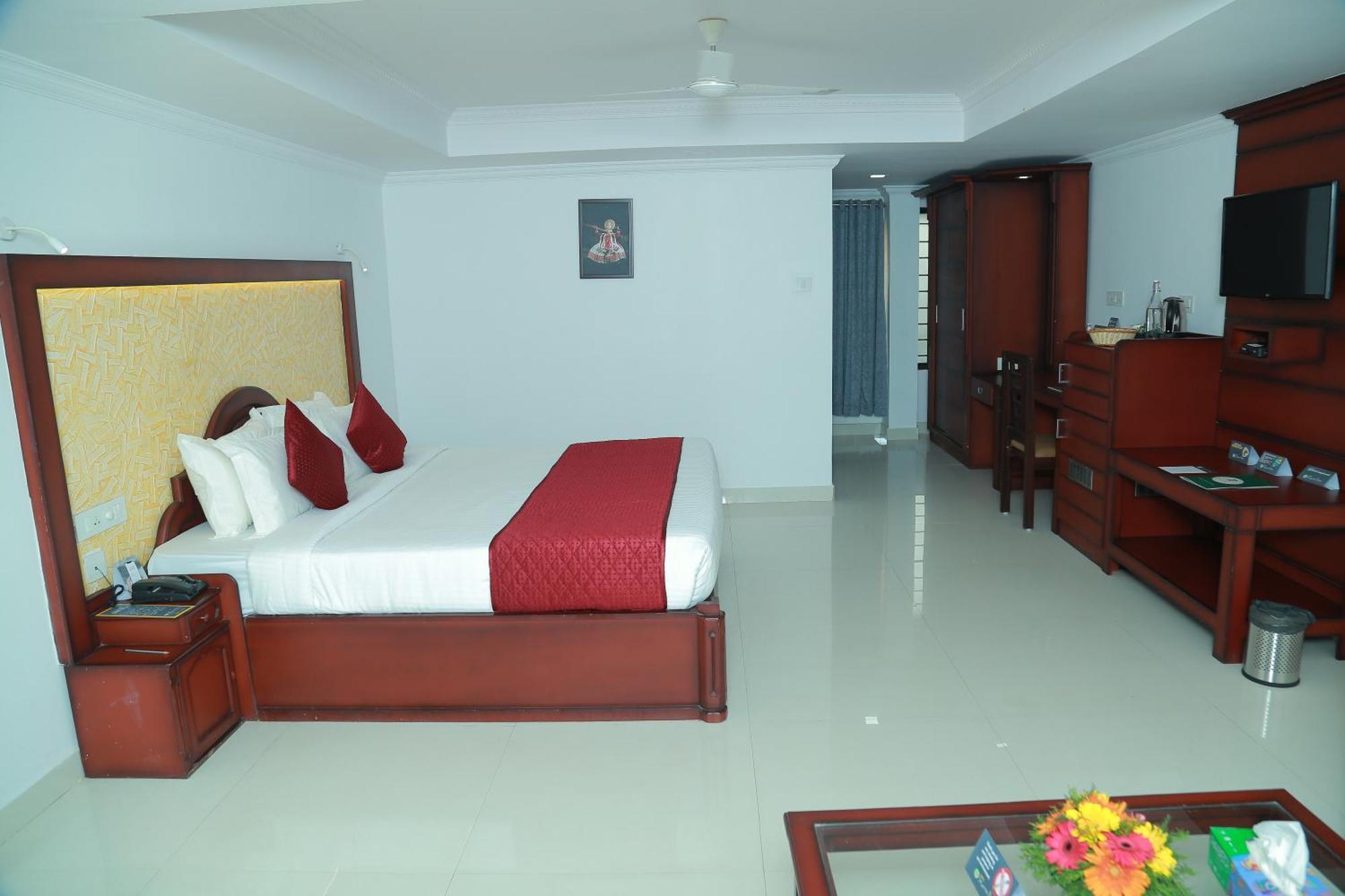Hotel Savera Park Thrissur Zewnętrze zdjęcie