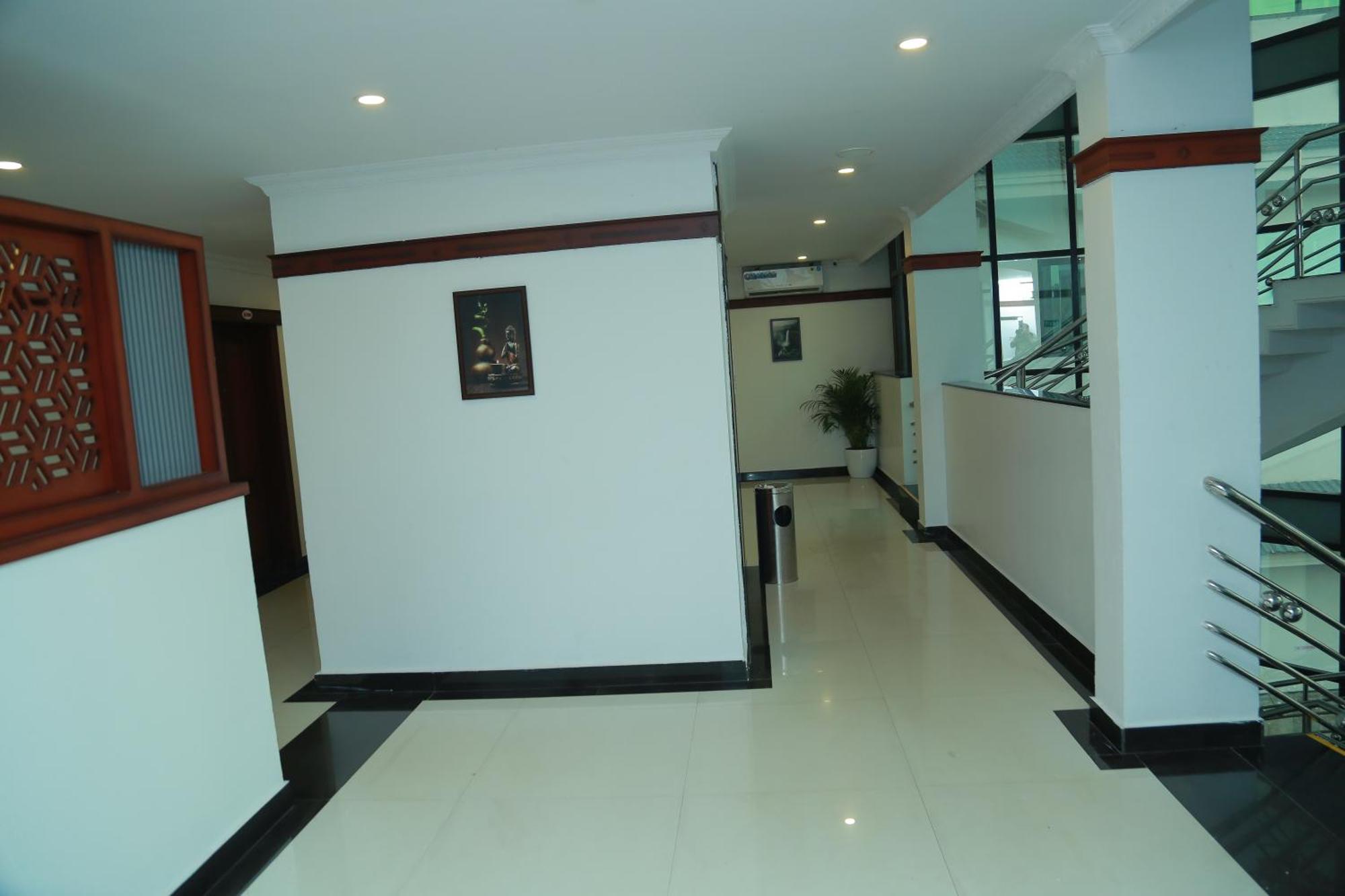 Hotel Savera Park Thrissur Zewnętrze zdjęcie