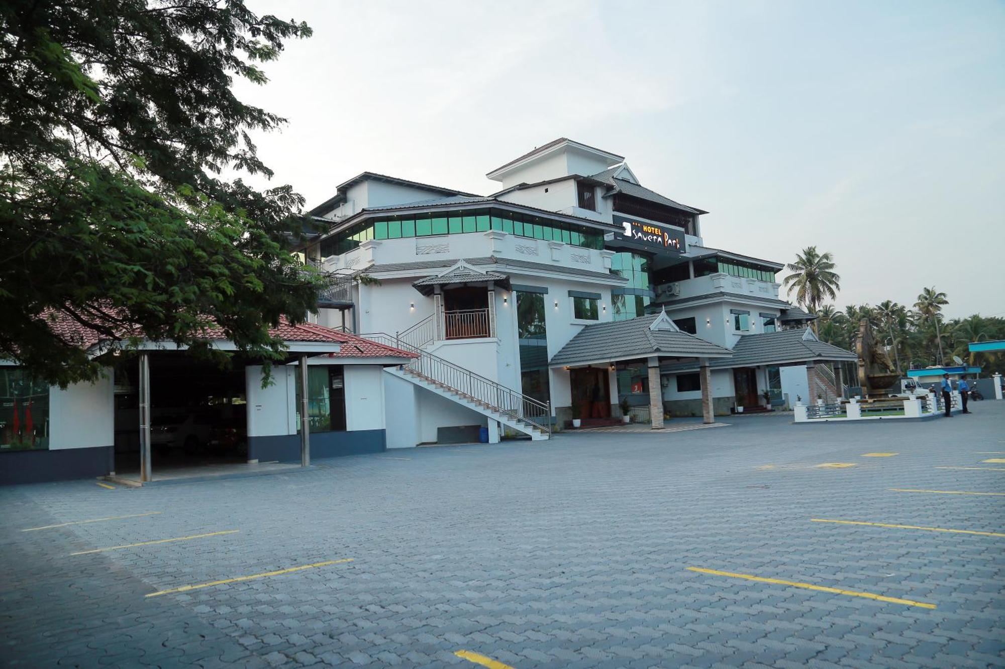 Hotel Savera Park Thrissur Zewnętrze zdjęcie