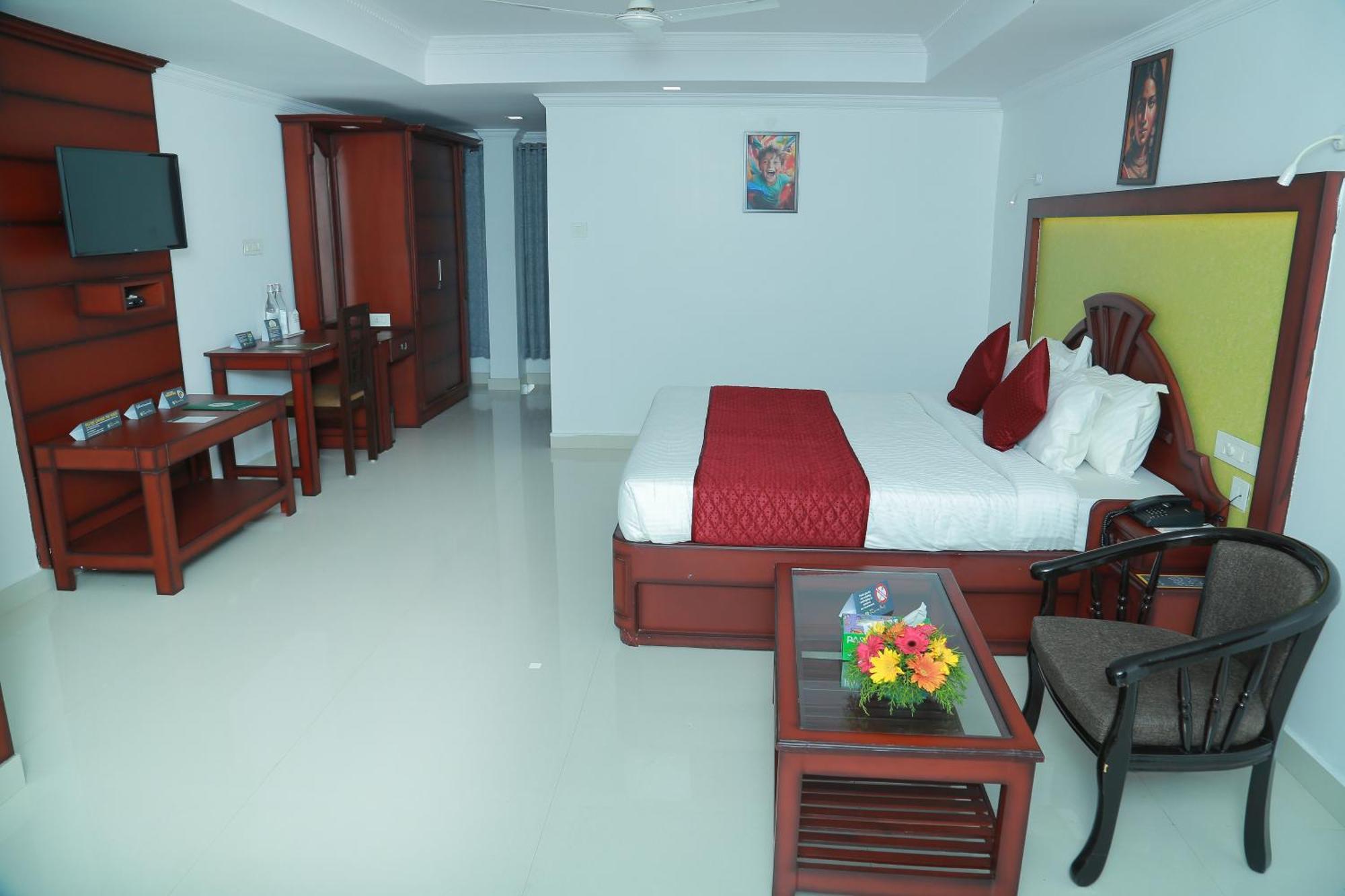 Hotel Savera Park Thrissur Zewnętrze zdjęcie